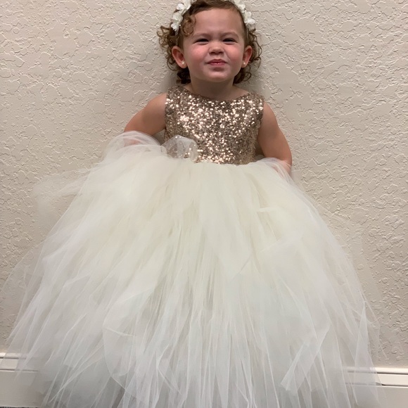 Flower girl dress - Picture 6 of 6